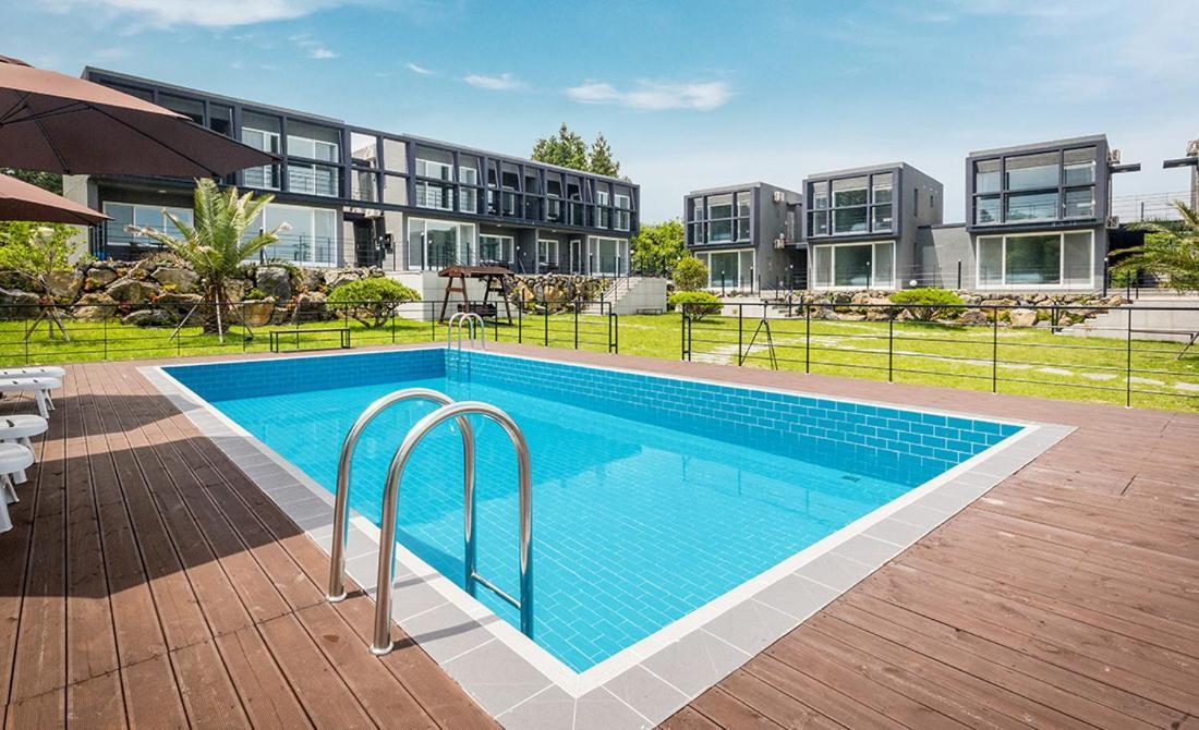 Donnaeko Pension Seogwipo Exterior foto